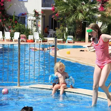 Ξενοδοχείο με διαμερίσματα Club Paloma Αλικαρνασσός