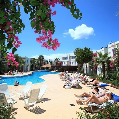 Ξενοδοχείο με διαμερίσματα Club Paloma