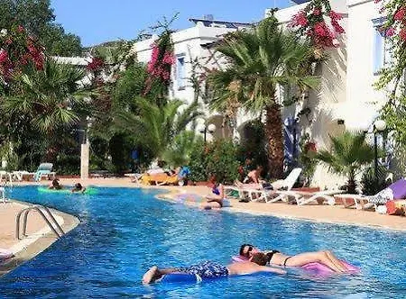 Ξενοδοχείο με διαμερίσματα Club Paloma Αλικαρνασσός